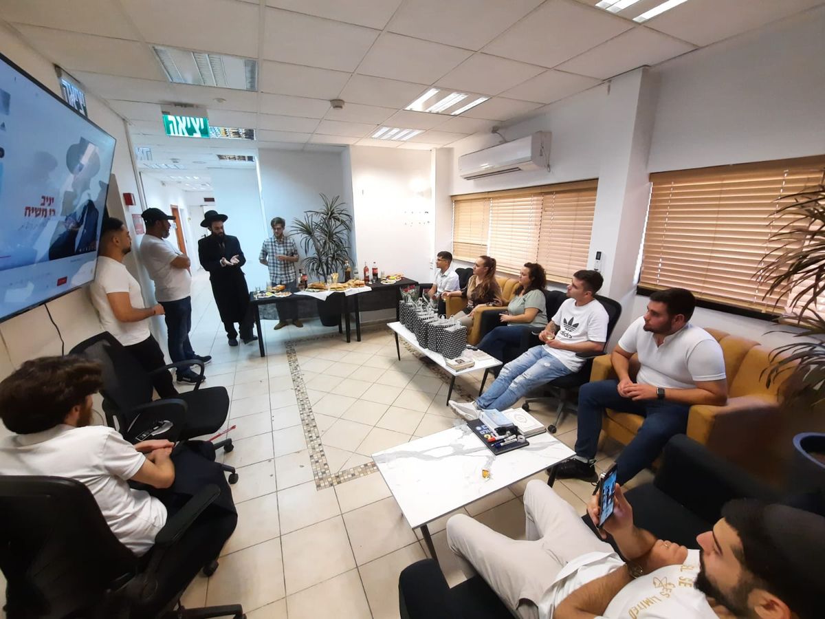 צוות Cal Technologies — תמונה 04